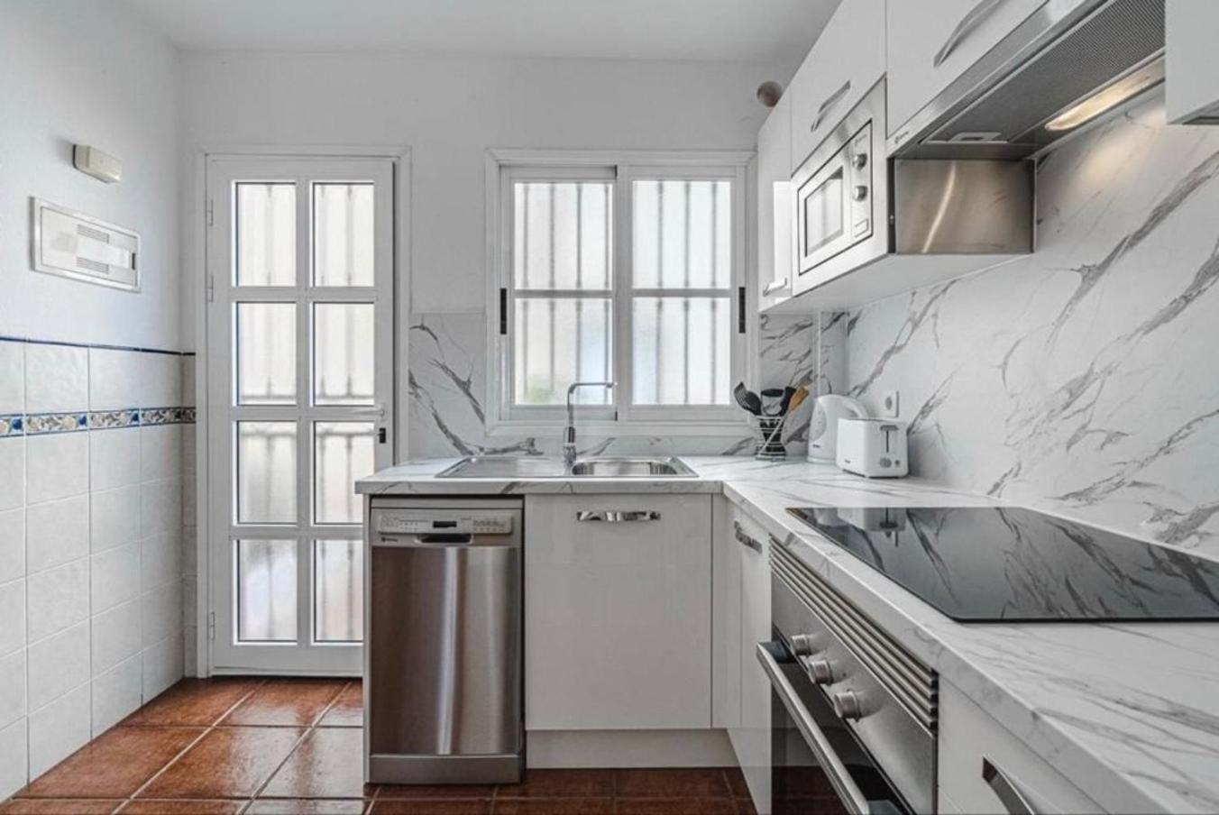 Comfy Duplex For Family Vacations Villa กาเยาซัลวาเค ภายนอก รูปภาพ